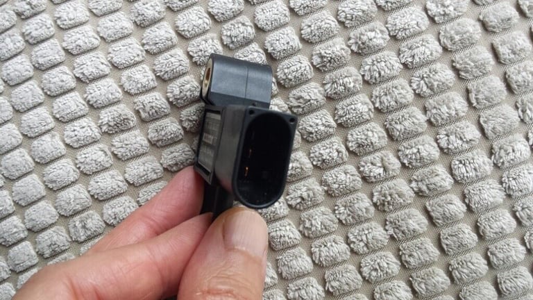 Mercedes cls,S class,E class dpf sensor differential pressure sensor A0061534928