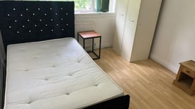 *EMERGENCY ACCOMMODATION*DOUBLE ROOM in PHILIP VICTOR ROAD B20*ALL DSS ACCEPTED*SEE DESCRIPTION*