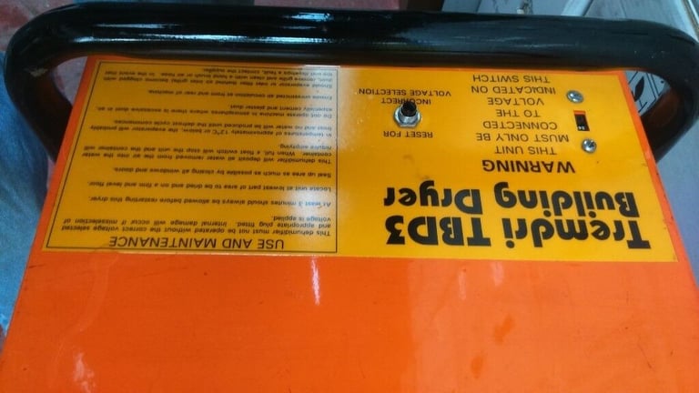 SMALL POWER FULL QUITE IN OPERATION DEHUMIDIFIER/AIR/BUILDING DRYER PU