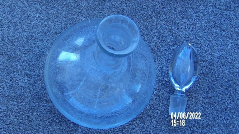 GLASS DECANTER WITH STOPPER AND OTHER COULOR VASE £3