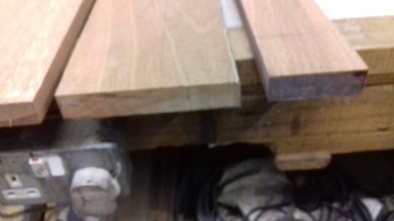 MAHOGANY RECLAIMED TIMBER.