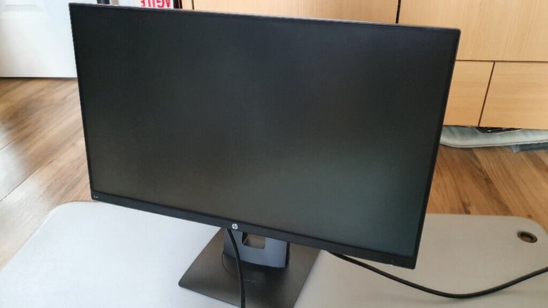 HP Z23n 23-inch Narrow Bezel IPS Display Monitor