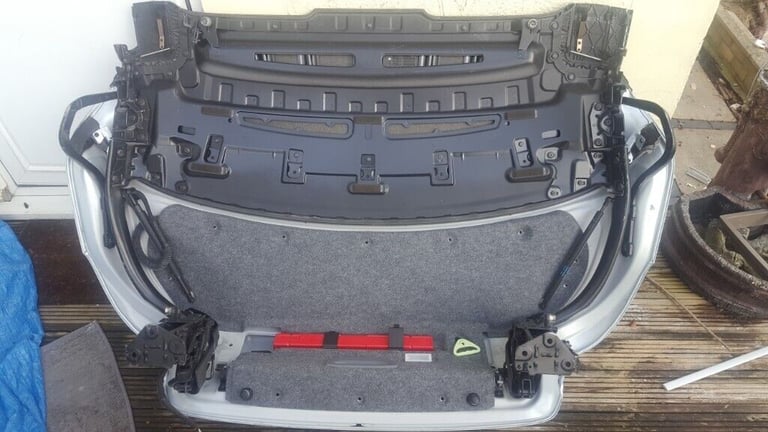 BMW 3 SERIES - TAILGATE / BOOTLID - E93 - CONVERTIBLE ONLY!!