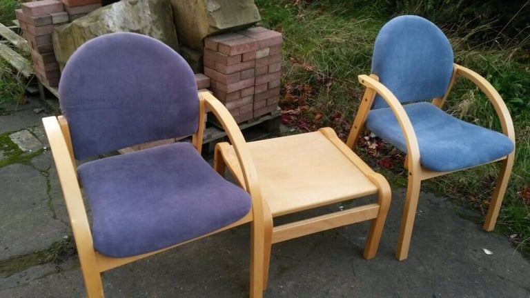 reception chairs and table