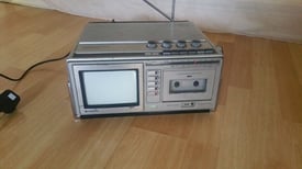 Rare Vintage 1970s HITACHI Trimode CPT0652 Portable Colour TV / Radio & Cassette Recorder.