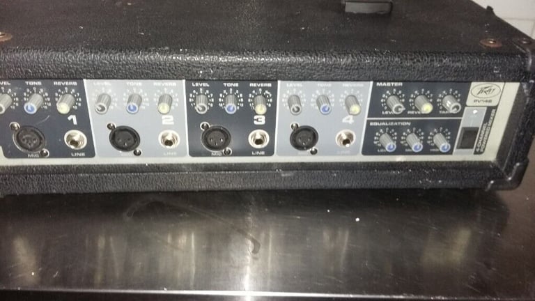 Peavey PV.i 14B 4 channel powered mixer