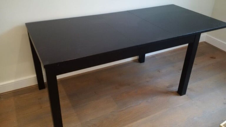 image for very large double-extending dining table practically new can deliver