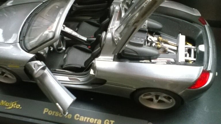 Porsche GT model 1/18
