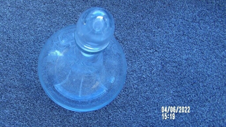 GLASS DECANTER WITH STOPPER AND OTHER COULOR VASE £3