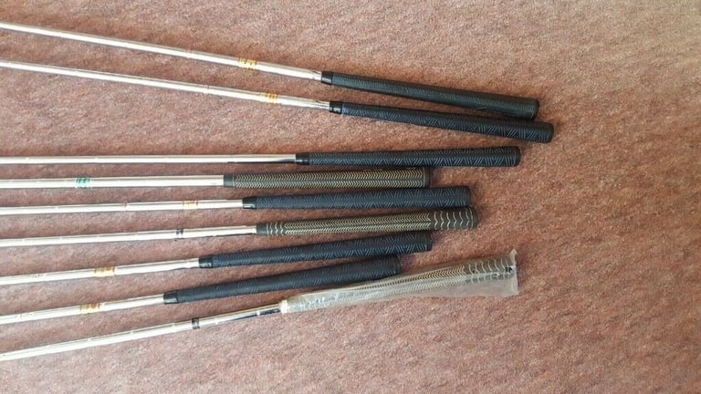 Vintage, Dunlop x 7, Ryder x 1, Golf Clubs, Various Woods & Irons, Used & New