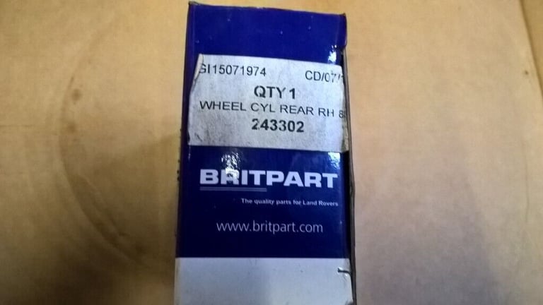 Land Rover Rear Wheel Cylinder.    