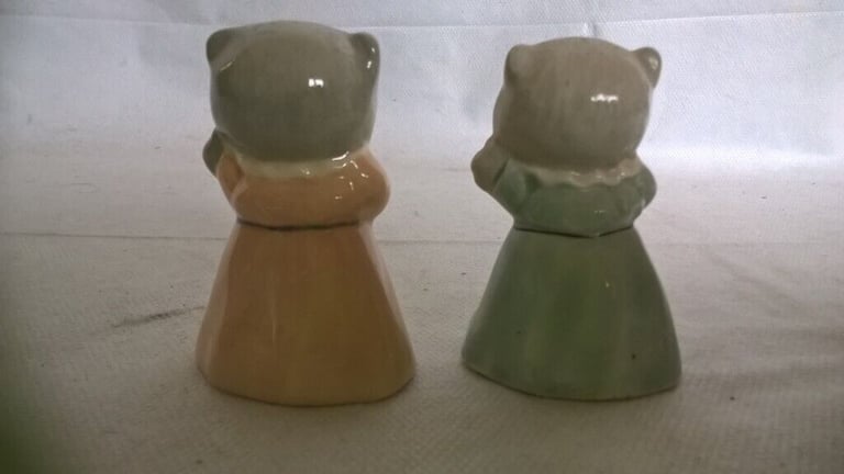 x2 1970's Cat ornaments
