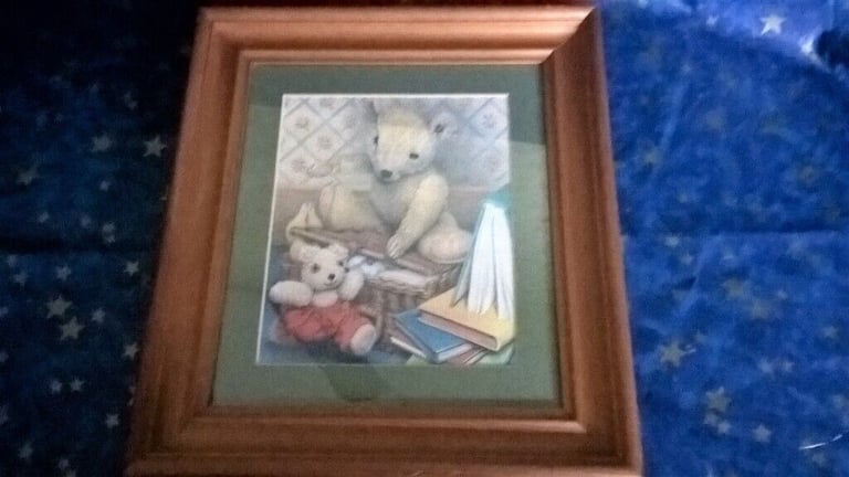Collection of 6 Jane Hissey's pine framed picture's 
