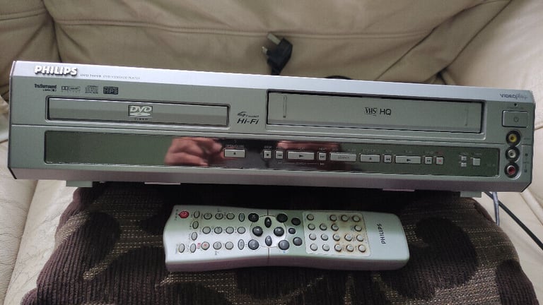 Philips DVD 740VR DVD & VHS COMBI with Remote