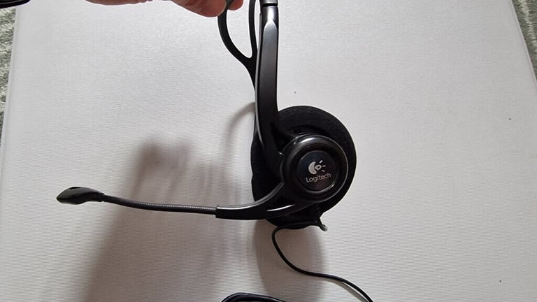 Logitech 960 - A-00053 USB Headset Noise Cancelling Headset