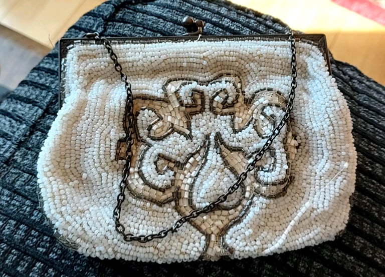Antique Glass Beaded Purse 
