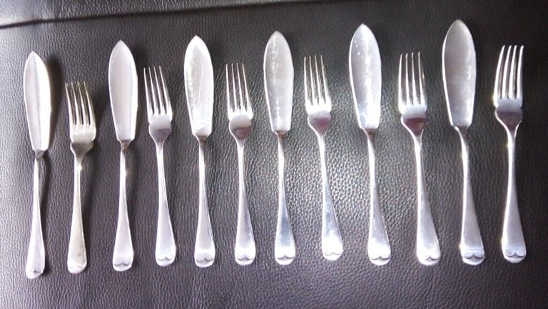 image for 12 Silver Plated Fish Knives and Forks 