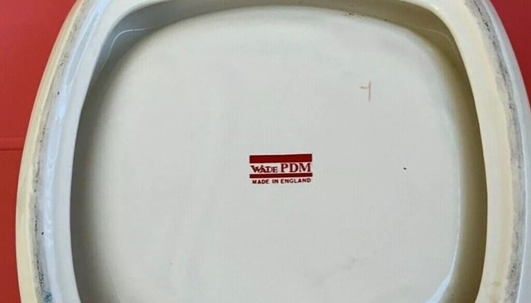 Johnnie Walker ‘WADE England’ Red Label Ashtray