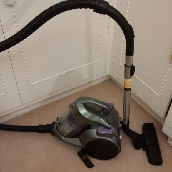 image for bagless vacuum cleaner in excellent condition large bin