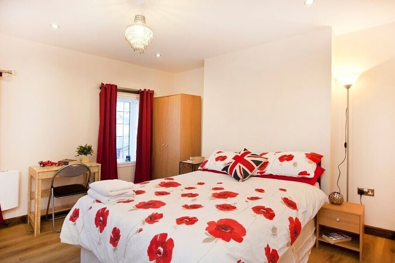 Short Term Accommodation City Centre Double Rooms with kitchen from £50 a Night