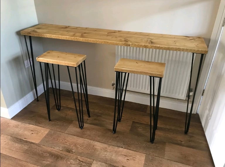 Rustic Breakfast Bar, with Steel Hairpin Legs & Two Stools 