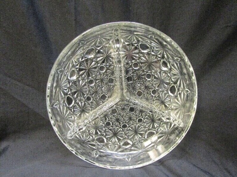 French lux Veropa glass - Crystal cut platter dish