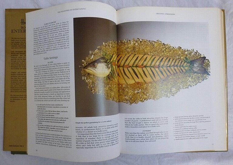 HARRODS BOOK OF ENTERTAINING