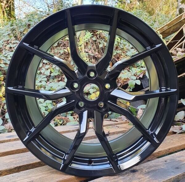 19Inch Ford RS3 Style (Black) 5x108 Alloys and tyres to suit Ford Focus, connect & Mondeo etc