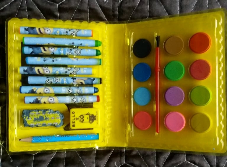 Minions art set. Only £3.