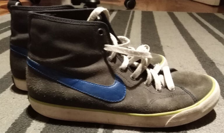 Nike trainers UK 5.5