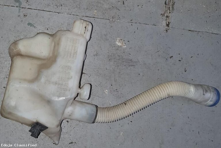 image for Peugeot Partner Washer Bottle And Pump 2007