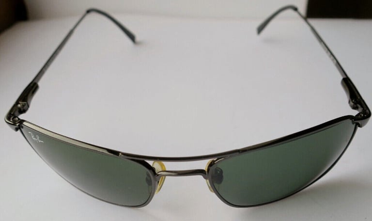 Ray Ban sunglasses  unisex for Men / Women