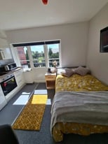 STUDENT ROOMS TO RENT IN LEICESTER STANDARD STUDIO WITH DOUBLE BED, PRIVATE BATHROOM, PRIVATE ROOM