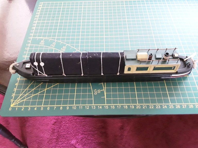CANAL NARROW BOAT/BARGE MODEL