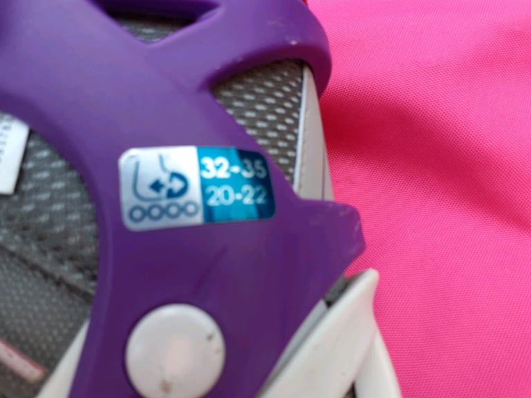 Oxelo inline skates  Decathon  £15