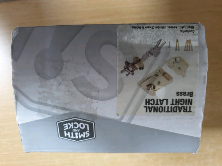 SMITH & LOCKE TRAD-BRS-60 TRADITIONAL NIGHT LATCH BRASS EFFECT 60MM BA