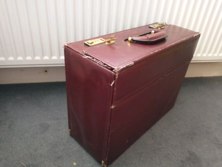 Pilot case
