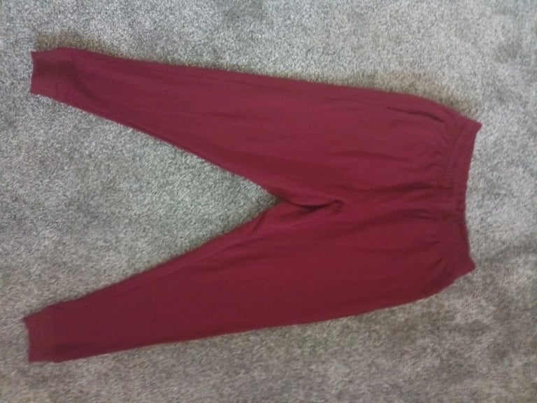 image for TRACKSUIT TROUSERS SIZE L MAROON 