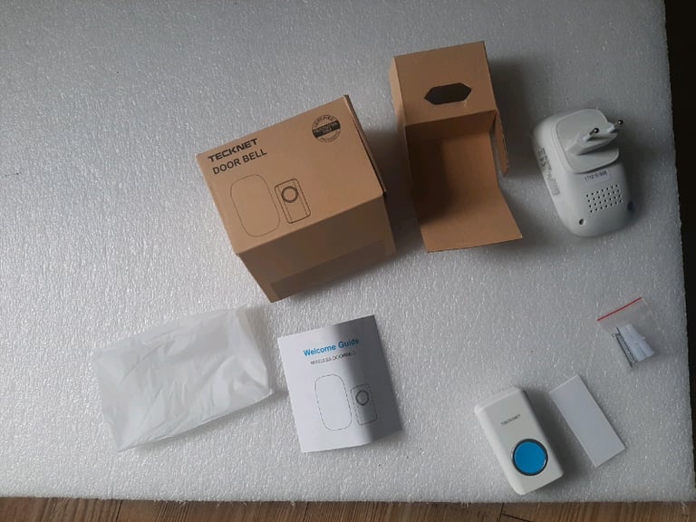 image for WIRELESS DOORBELLS EUROPEAN PLUG