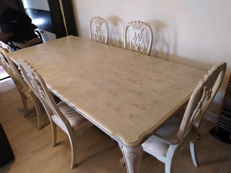 Malaysian Light Wood Dinning Table With 6chairs
