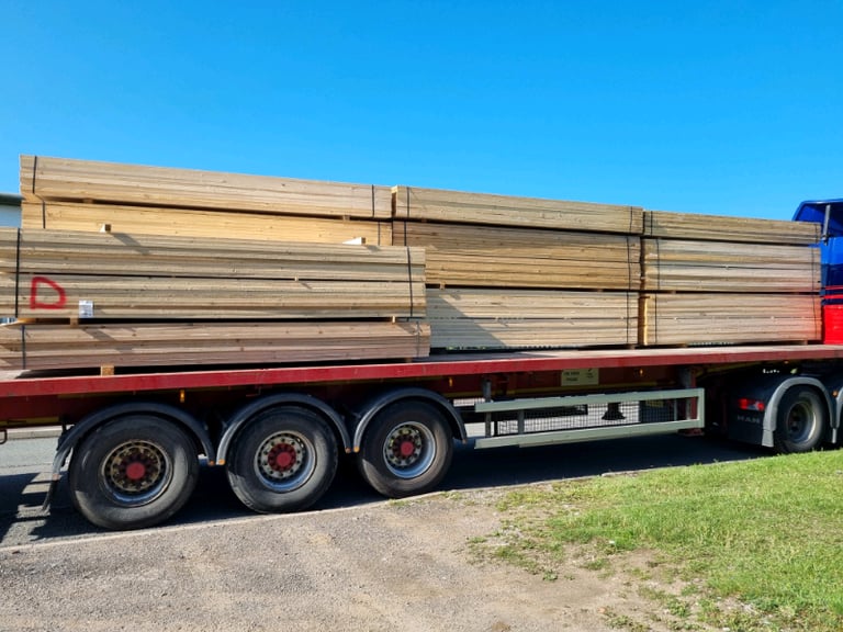 image for New Unbanded Wooden Scaffold Boards 1.3m 1.8m 3.9m Decking Garden Wood