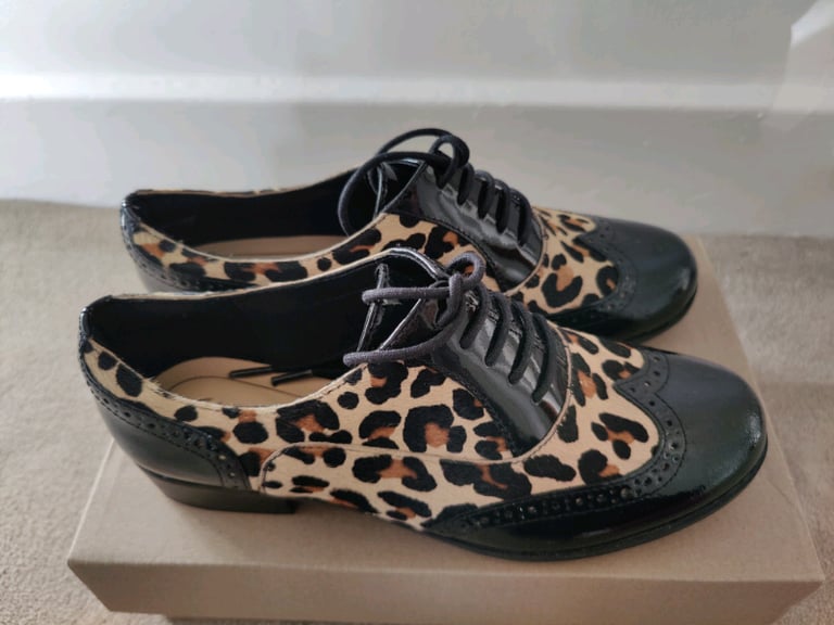 Clarks hamble clearance oak leopard print