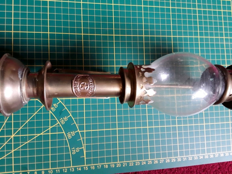 VINTAGE BRASS LAMPS x  3