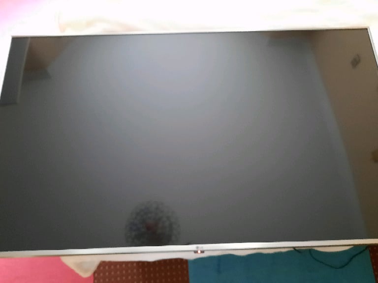 55" LG UHD 4K smart tv for repair