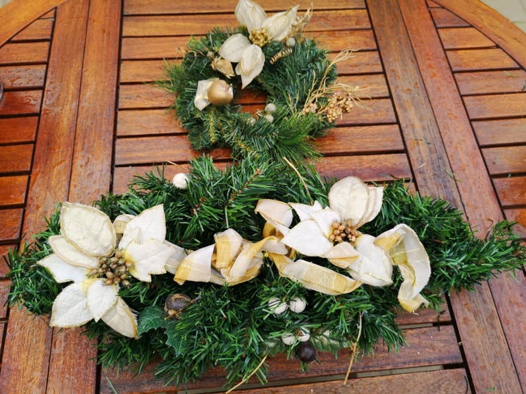 Christmas wreath and fireplace decoration 