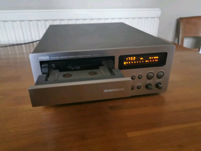 Yamaha KX-10 cassette deck 