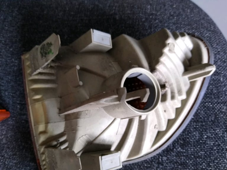 BMW 728 Indicator & Wing Repeator
