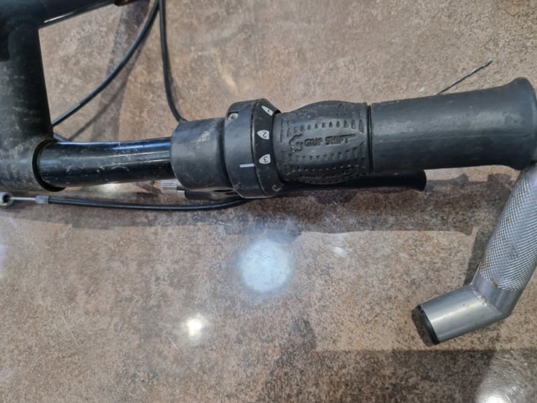 Bicycle handle bar