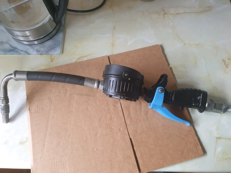 Badger Digital oil filler Nozzle with swivel head.