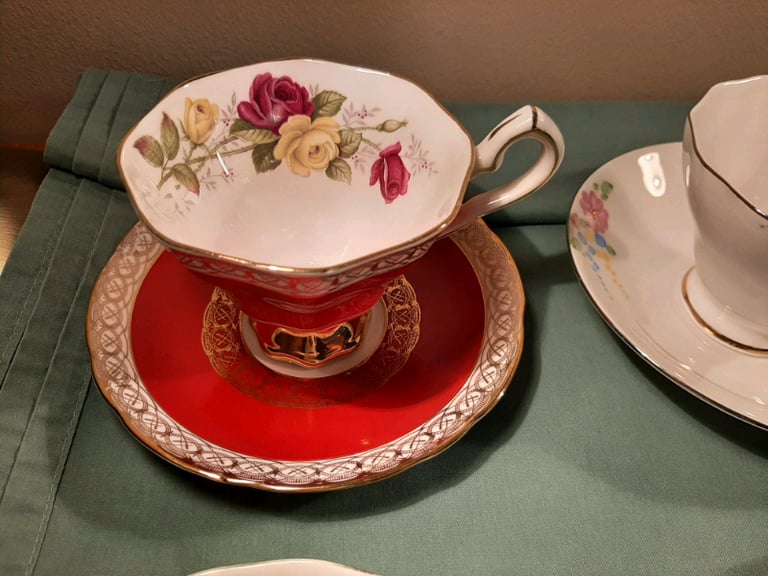 Vintage Fine Bone China Tea Cups and Saucers